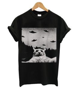 Alien Cat UFO T-Shirt - Classic Fit, Round Neck, Black, Adult